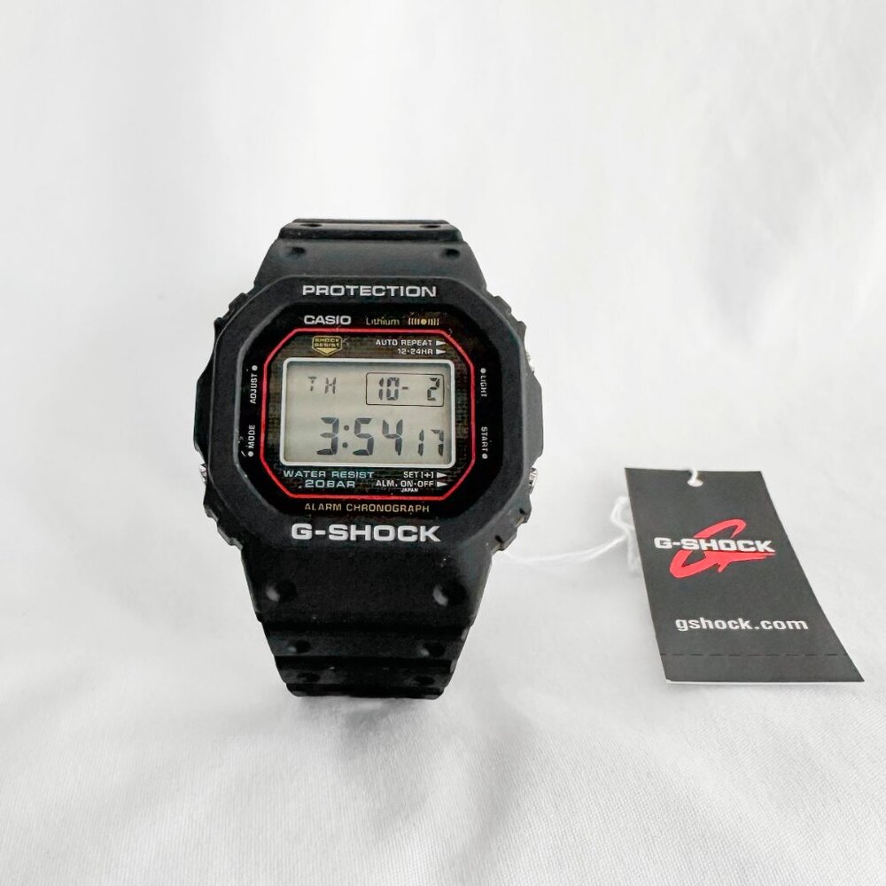Casio G-SHOCK DW5000R-1A - New With Tags - Picture 2 of 15